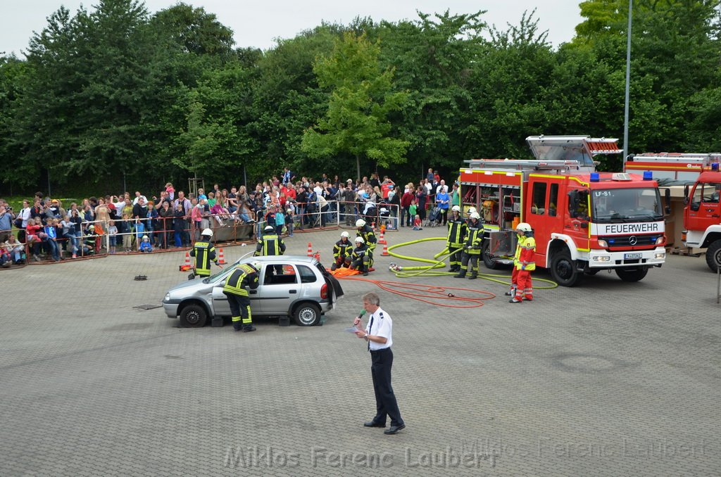 Tag der Offenen Tuer BF Koeln Weidenpesch Scheibenstr P378.JPG